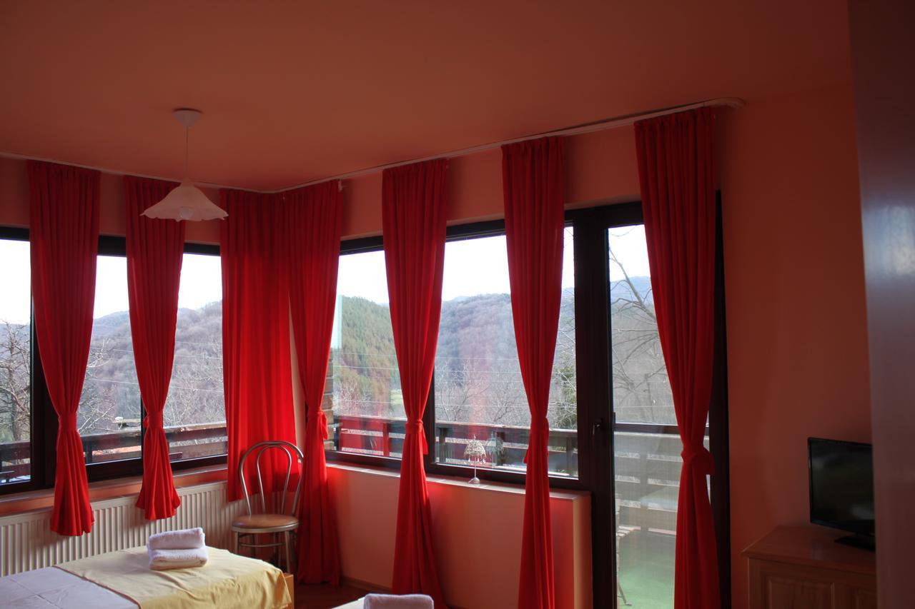 Guest House Daskalov Chervena Lokva Bagian luar foto